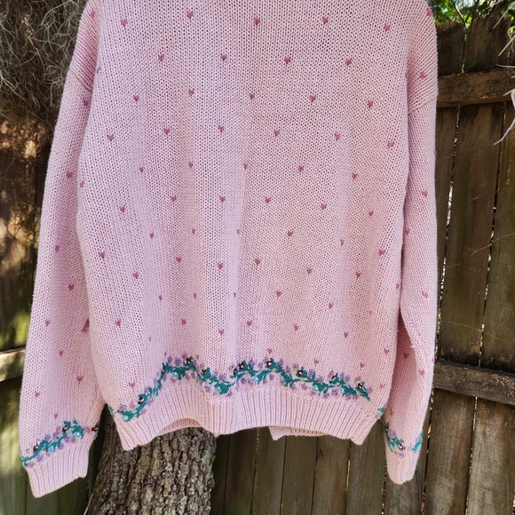 Vintage Embroidered by Hand sweetheart sweater - Picture 8 of 10